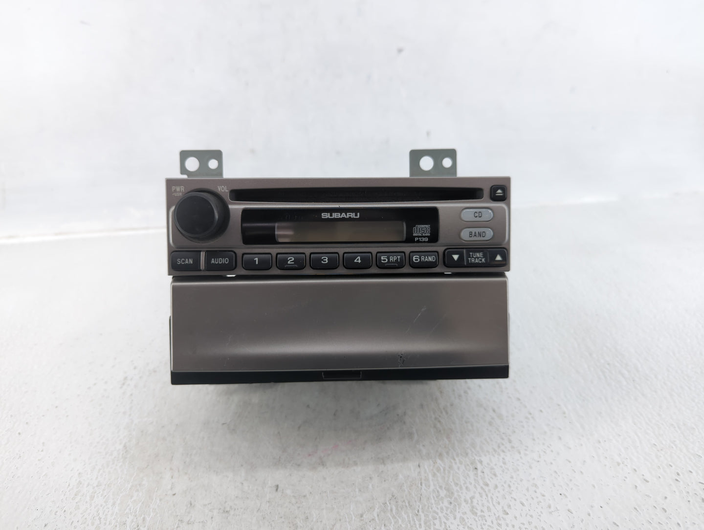 2012 Chevrolet Equinox Radio AM FM Cd Player Receiver Replacement P/N:86201SA360 Fits OEM Used Auto Parts - Oemusedautoparts