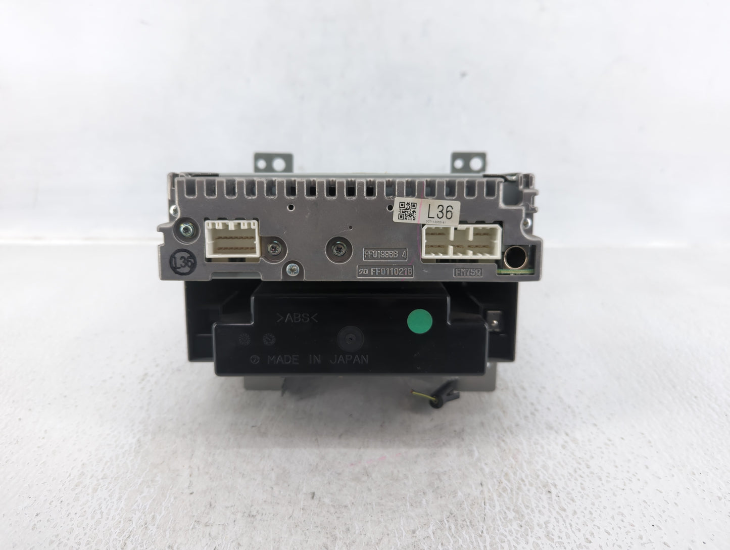 2012 Chevrolet Equinox Radio AM FM Cd Player Receiver Replacement P/N:86201SA360 Fits OEM Used Auto Parts - Oemusedautoparts