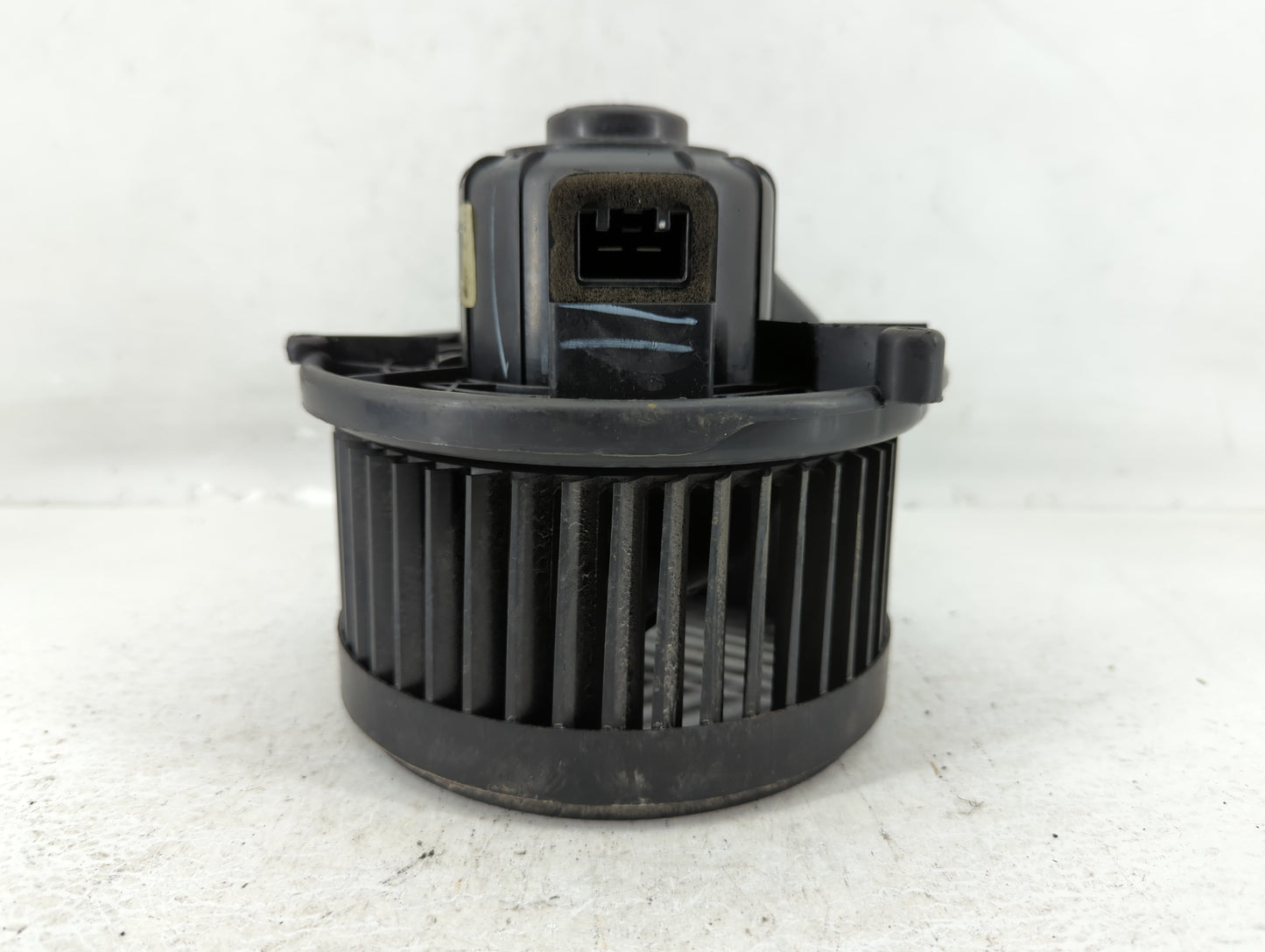 2006-2017 Chevrolet Equinox Rear Heater AC Blower Motor P/N:15812101 Fits OEM Used Auto Parts - Oemusedautoparts1.com