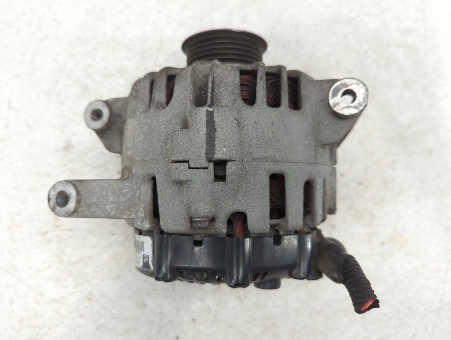 2010-2017 Chevrolet Equinox Alternator Replacement Generator Charging Assembly Engine OEM P/N:13500315 Fits OEM Used Auto Pa