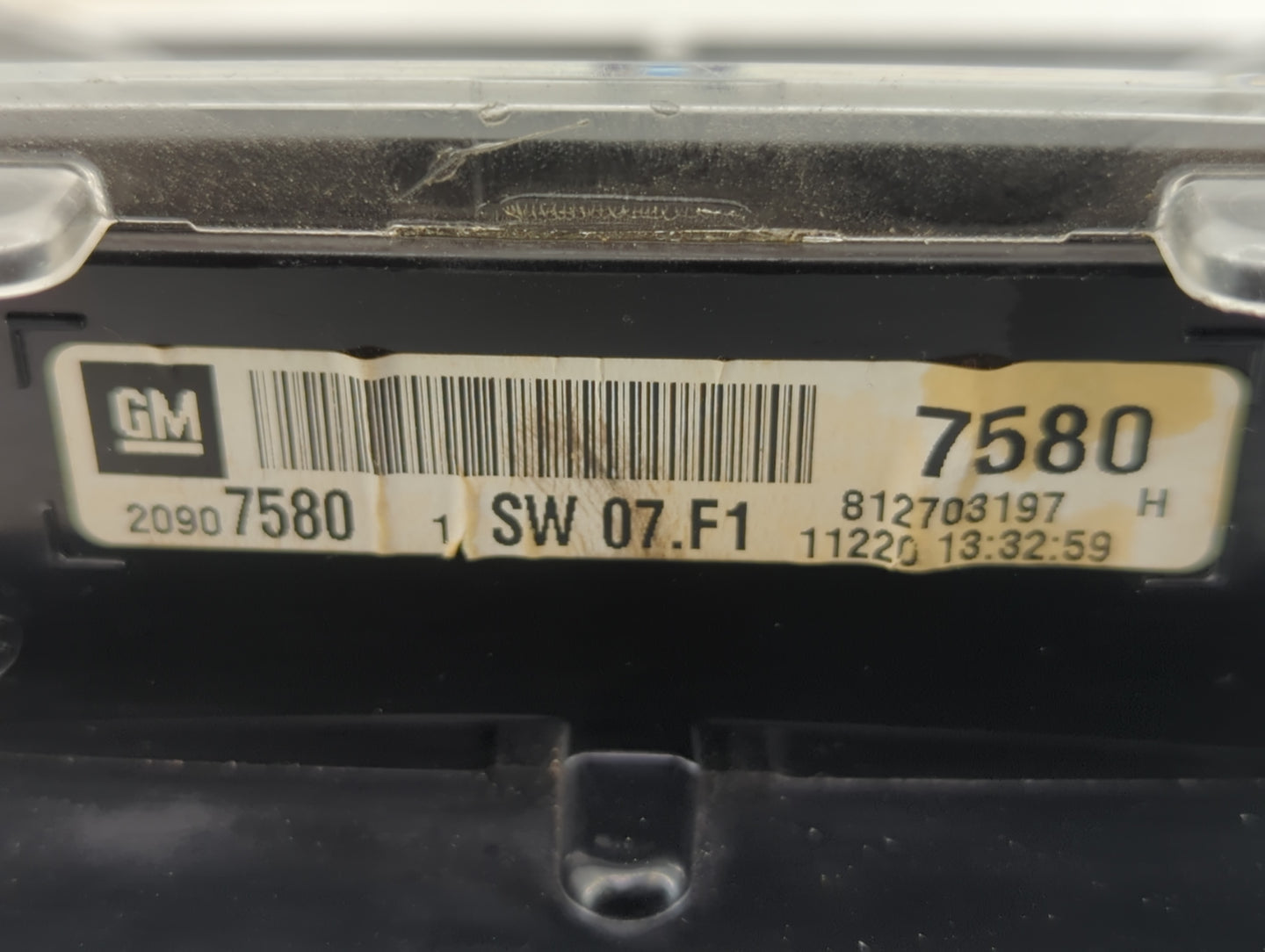 2012 Chevrolet Equinox Instrument Cluster Speedometer Gauges P/N:20907580 Fits OEM Used Auto Parts - Oemusedautoparts1.com