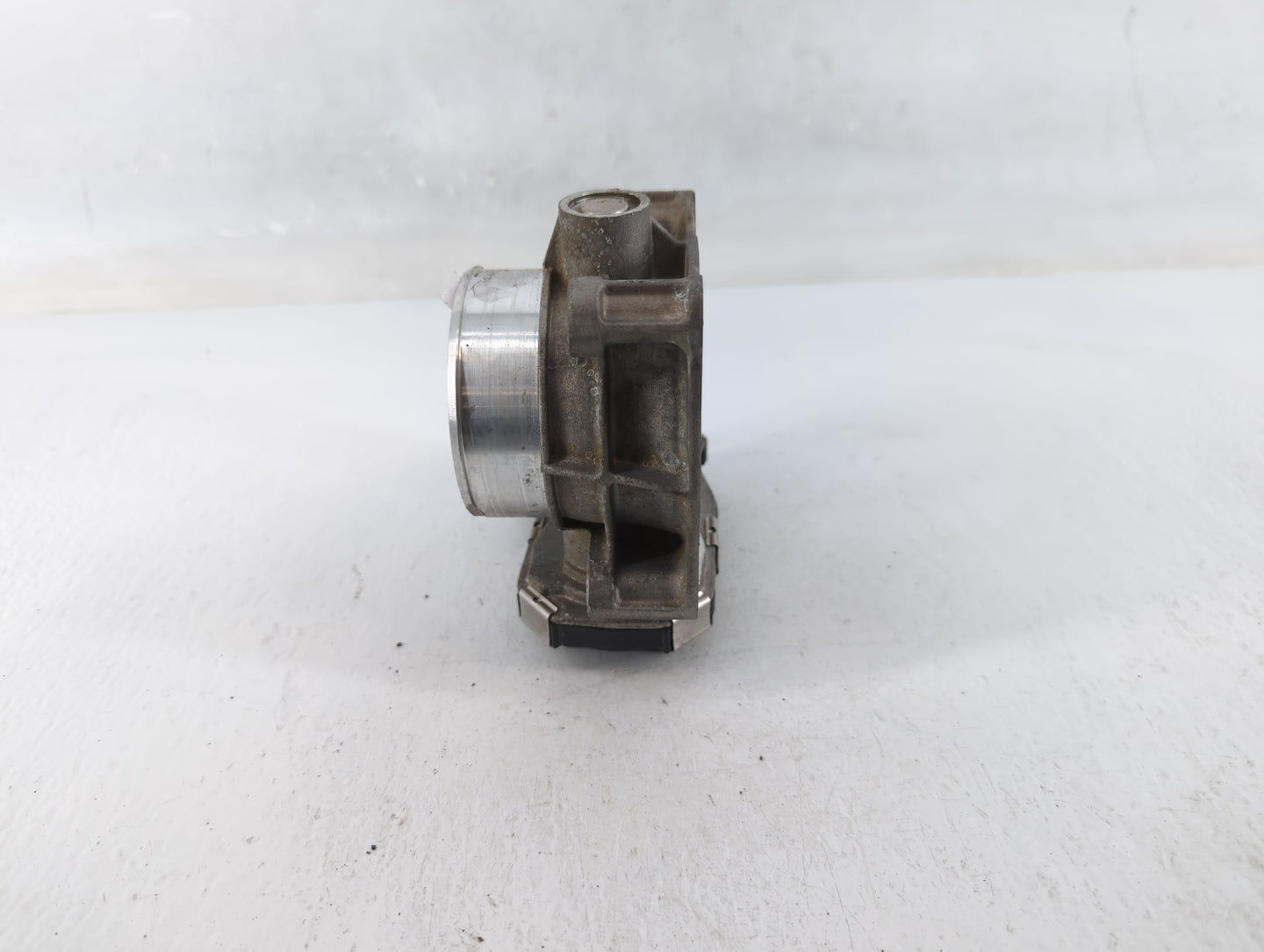 2012-2015 Chevrolet Equinox Throttle Body P/N:12670 Fits Fits 2012 2013 2014 2015 OEM Used Auto Parts - Oemusedautoparts1.co
