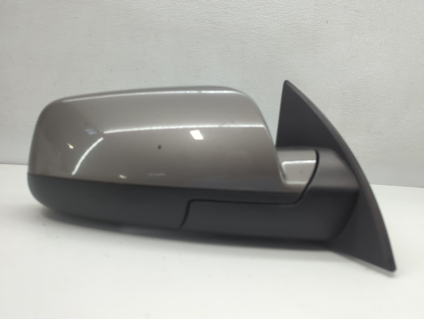 2011-2014 Chevrolet Equinox Passenger Side View Mirror - Right Door Mirror OEM Used - Oemusedautoparts1.com