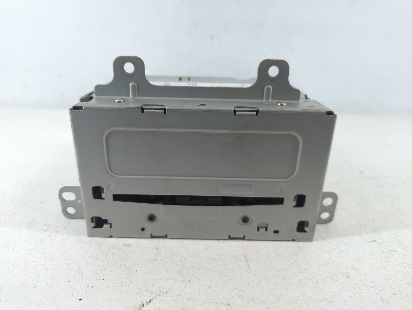 2011-2012 Chevrolet Equinox Am Fm Cd Player Radio Receiver - Oemusedautoparts1.com