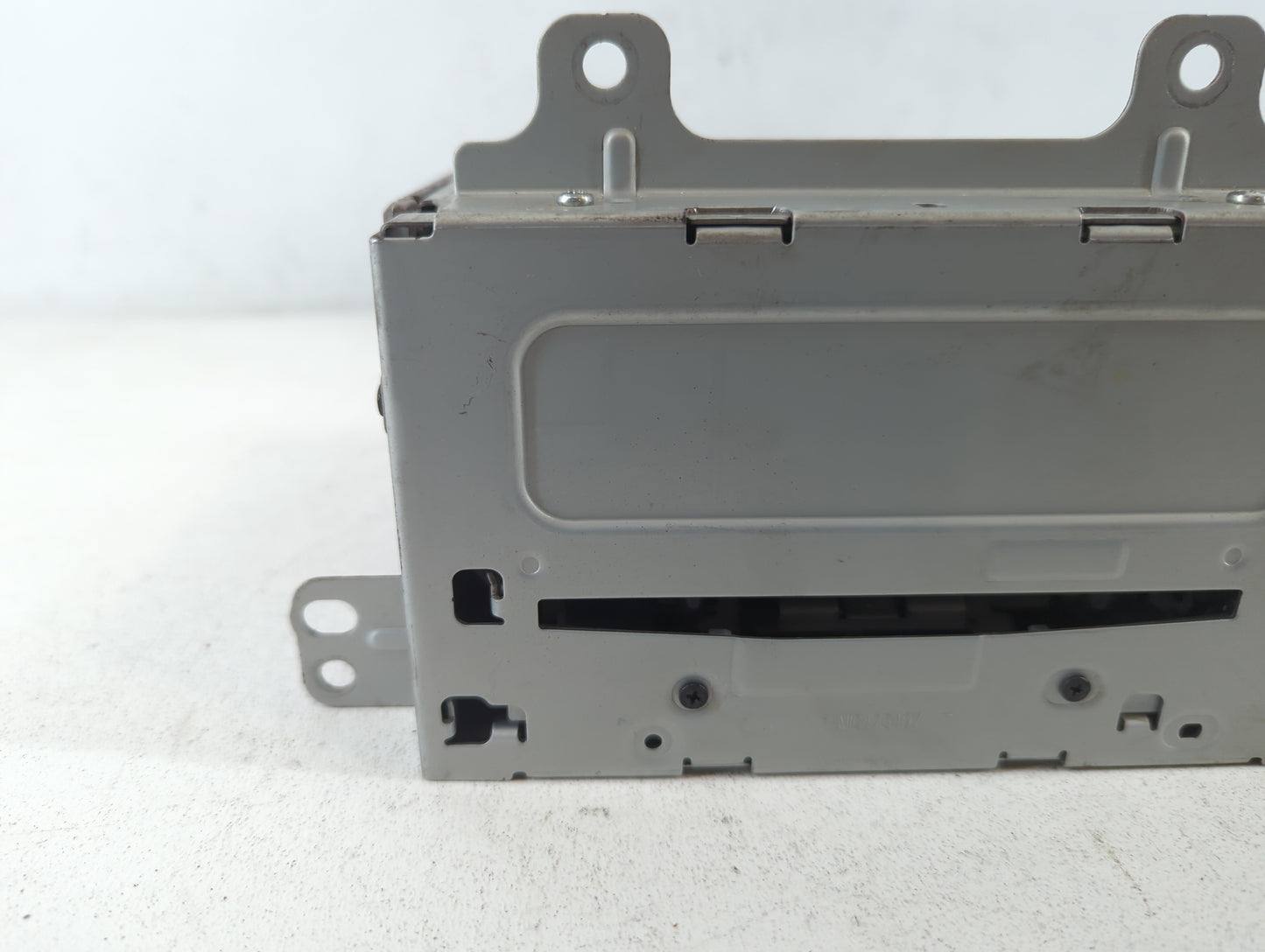 2011-2012 Chevrolet Equinox Am Fm Cd Player Radio Receiver - Oemusedautoparts1.com
