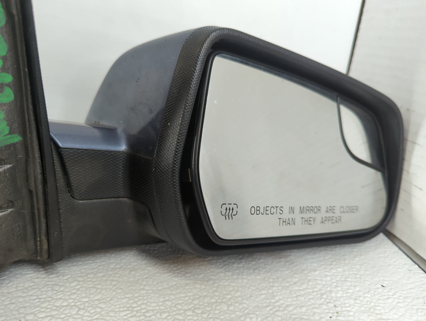 2011-2014 Chevrolet Equinox Driver Left Side View Manual Door Mirror - Oemusedautoparts1.com