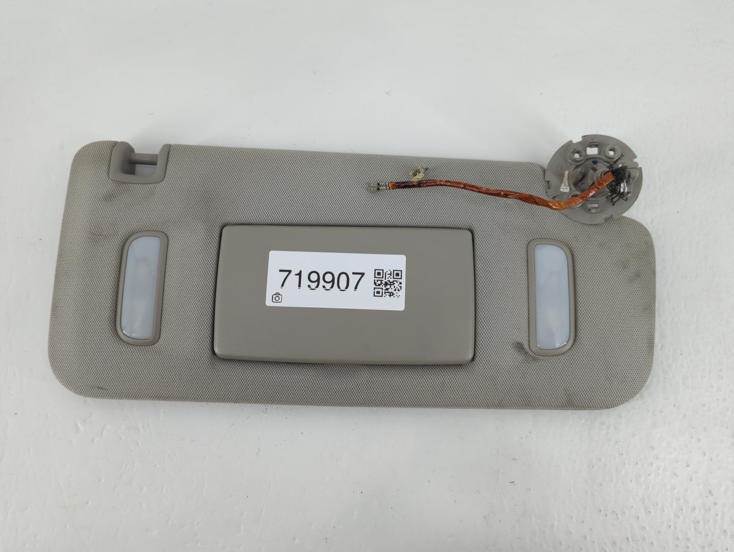 2010-2017 Chevrolet Equinox Sun Visor Shade Replacement Passenger Right Mirror Fits Fits 2010 2011 2012 2013 2014 2015 2016 