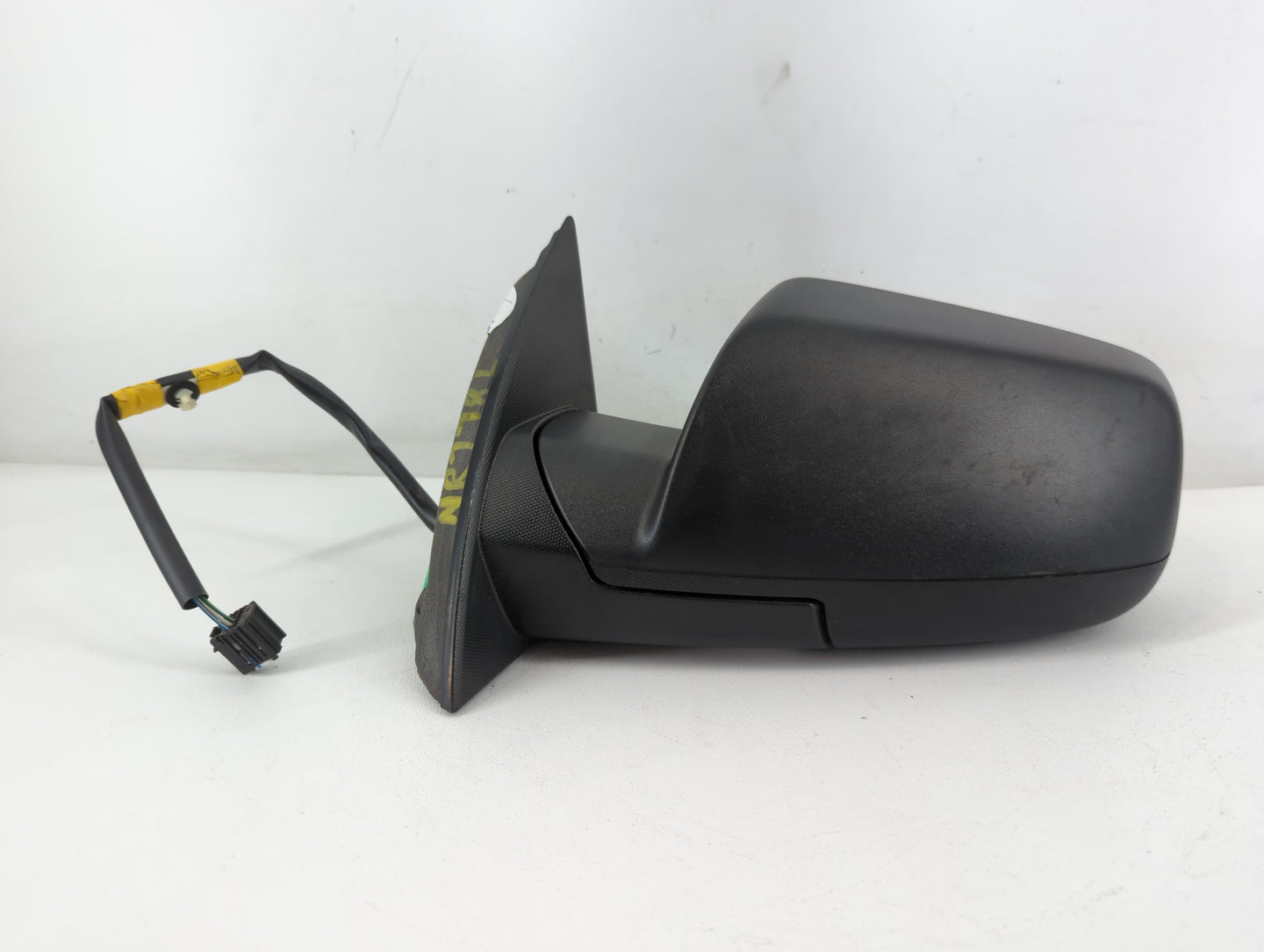 2012-2014 Chevrolet Equinox Driver Side View Mirror - Left Door Mirror OEM Used - Oemusedautoparts1.com