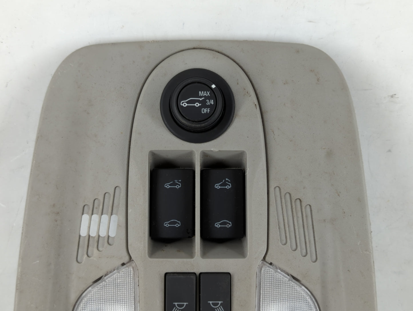2012-2012 Chevrolet Equinox Overhead Roof Console 733587 - Oemusedautoparts1.com