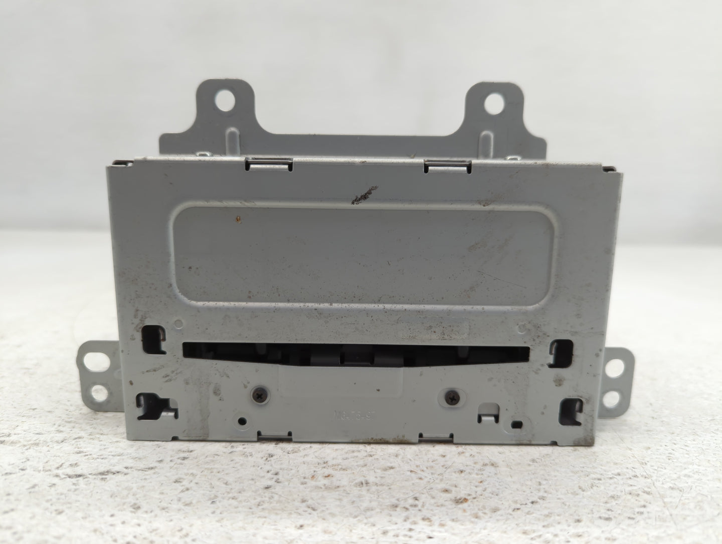 2012 Chevrolet Equinox Radio AM FM Cd Player Receiver Replacement P/N:22815634 Fits OEM Used Auto Parts - Oemusedautoparts1.