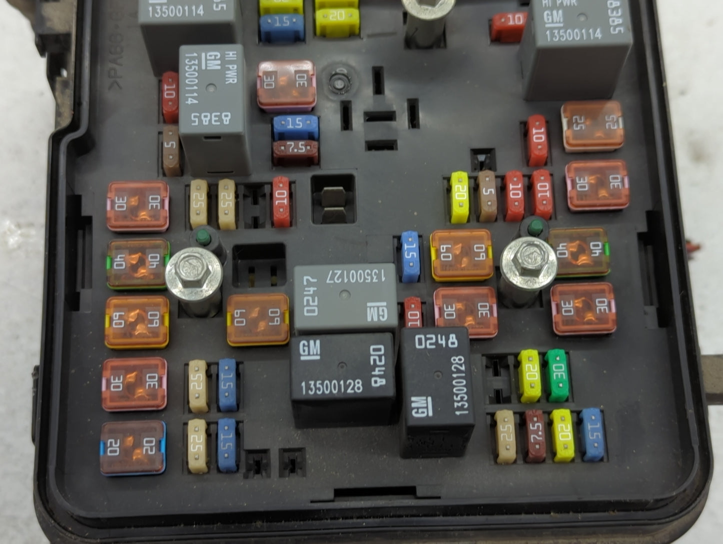 2011-2012 Chevrolet Equinox Fusebox Fuse Box Panel Relay Module P/N:22819332_01 Fits Fits 2011 2012 OEM Used Auto Parts - Oe