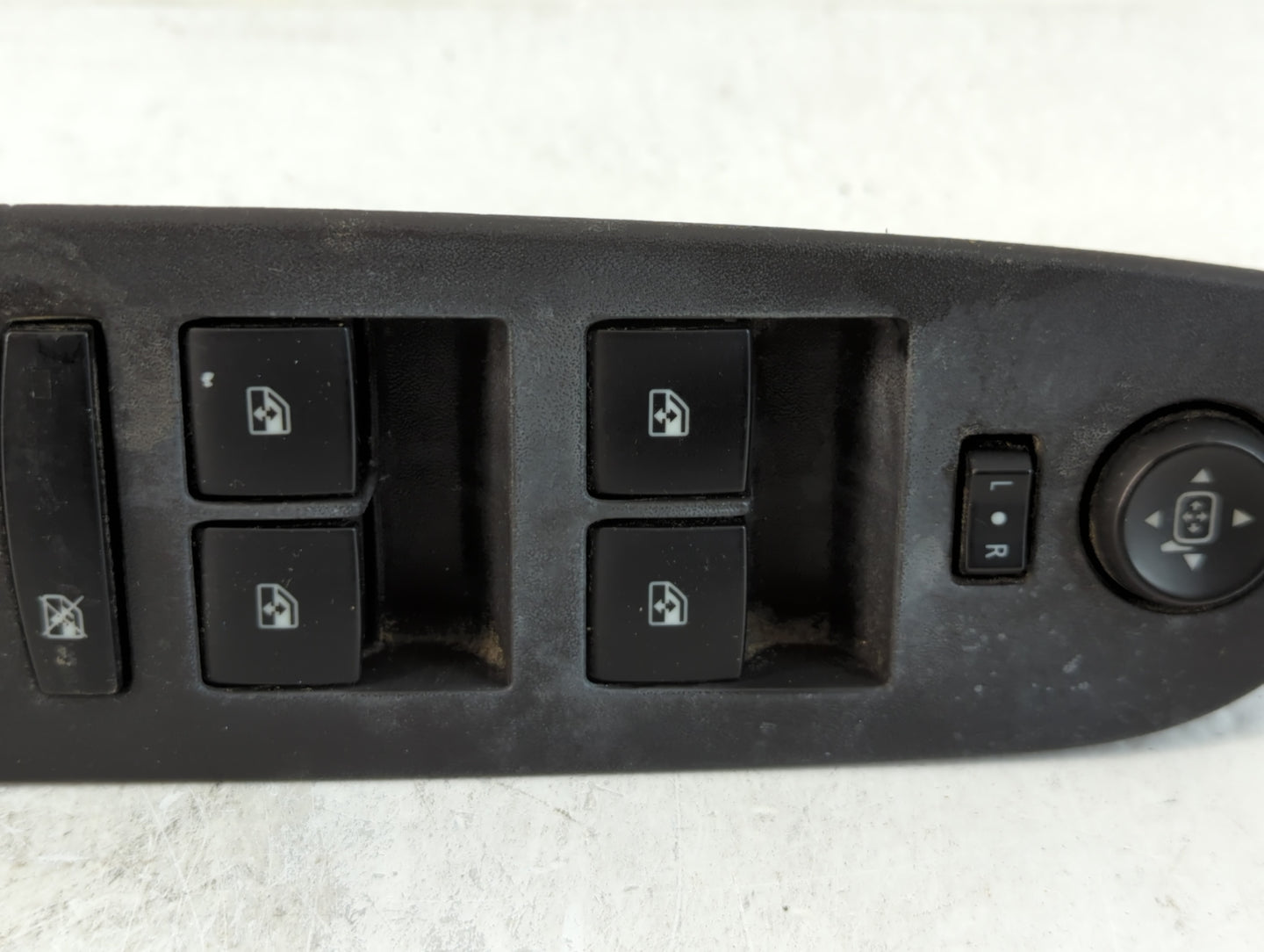 2010-2017 Chevrolet Equinox Master Power Window Switch Replacement Driver Side Left P/N:25946838 Fits OEM Used Auto Parts - 