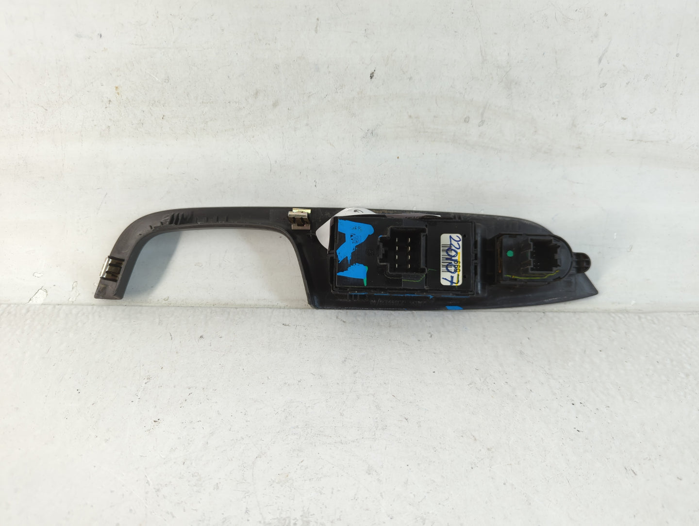 2010-2017 Chevrolet Equinox Master Power Window Switch Replacement Driver Side Left P/N:25946838 Fits OEM Used Auto Parts - 
