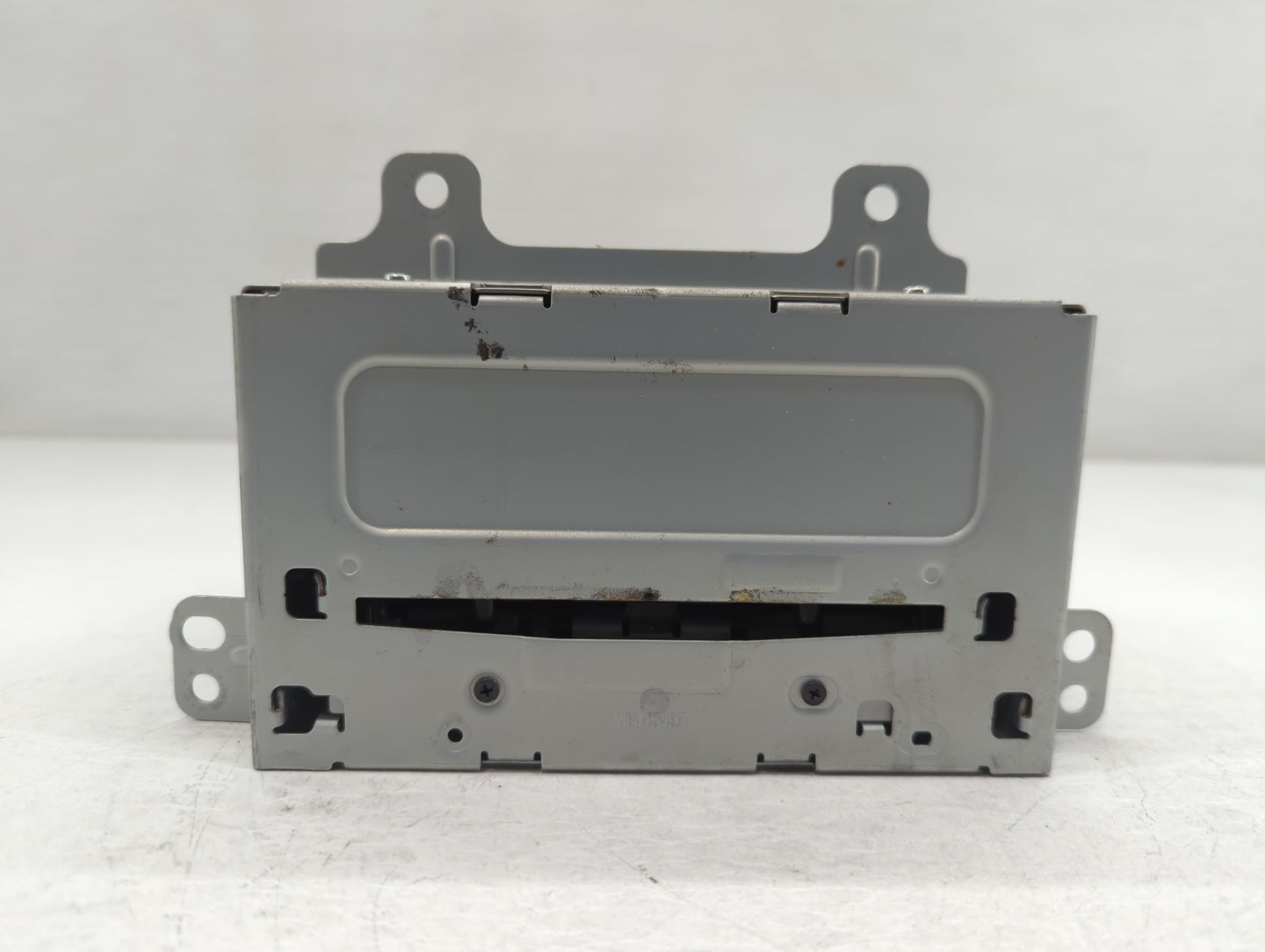 2012-2012 Chevrolet Equinox Am Fm Cd Player Radio Receiver - Oemusedautoparts1.com