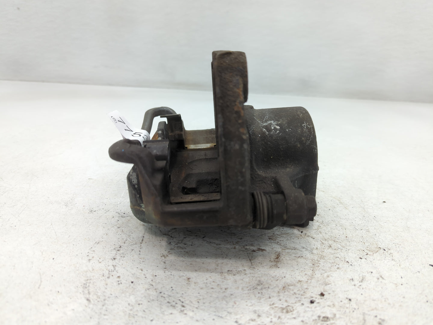 2010-2017 Chevrolet Equinox Front Driver Left Brake Caliper - Oemusedautoparts1.com
