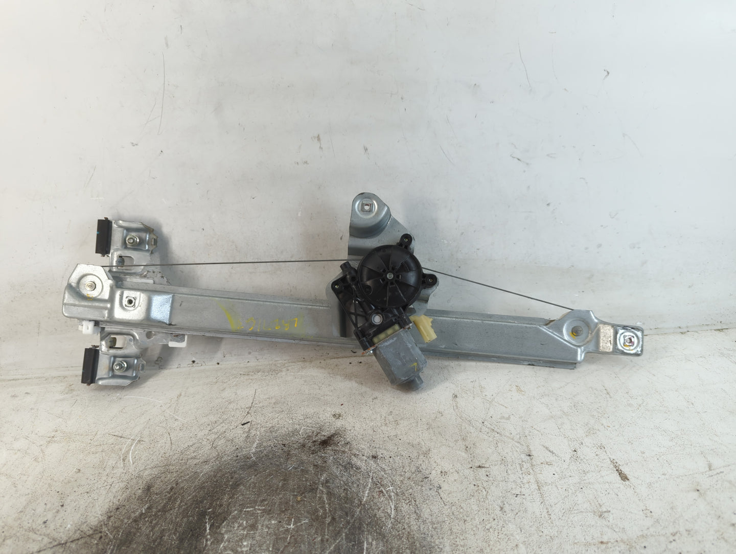 2012-2017 Chevrolet Equinox Driver Left Rear Window Regulator - Oemusedautoparts1.com