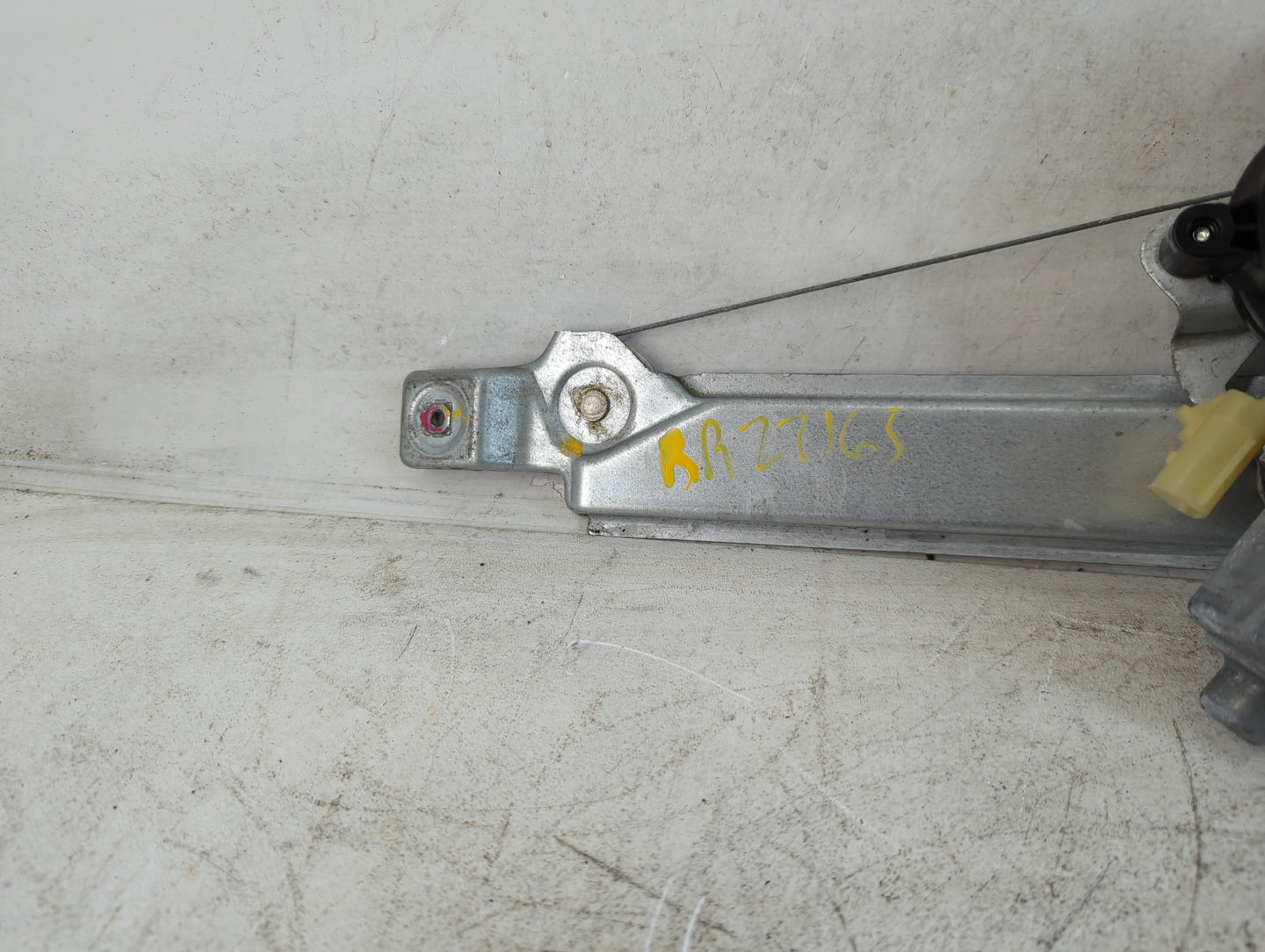 2012-2017 Chevrolet Equinox Window Regulator Right Passenger Rear - Oemusedautoparts1.com