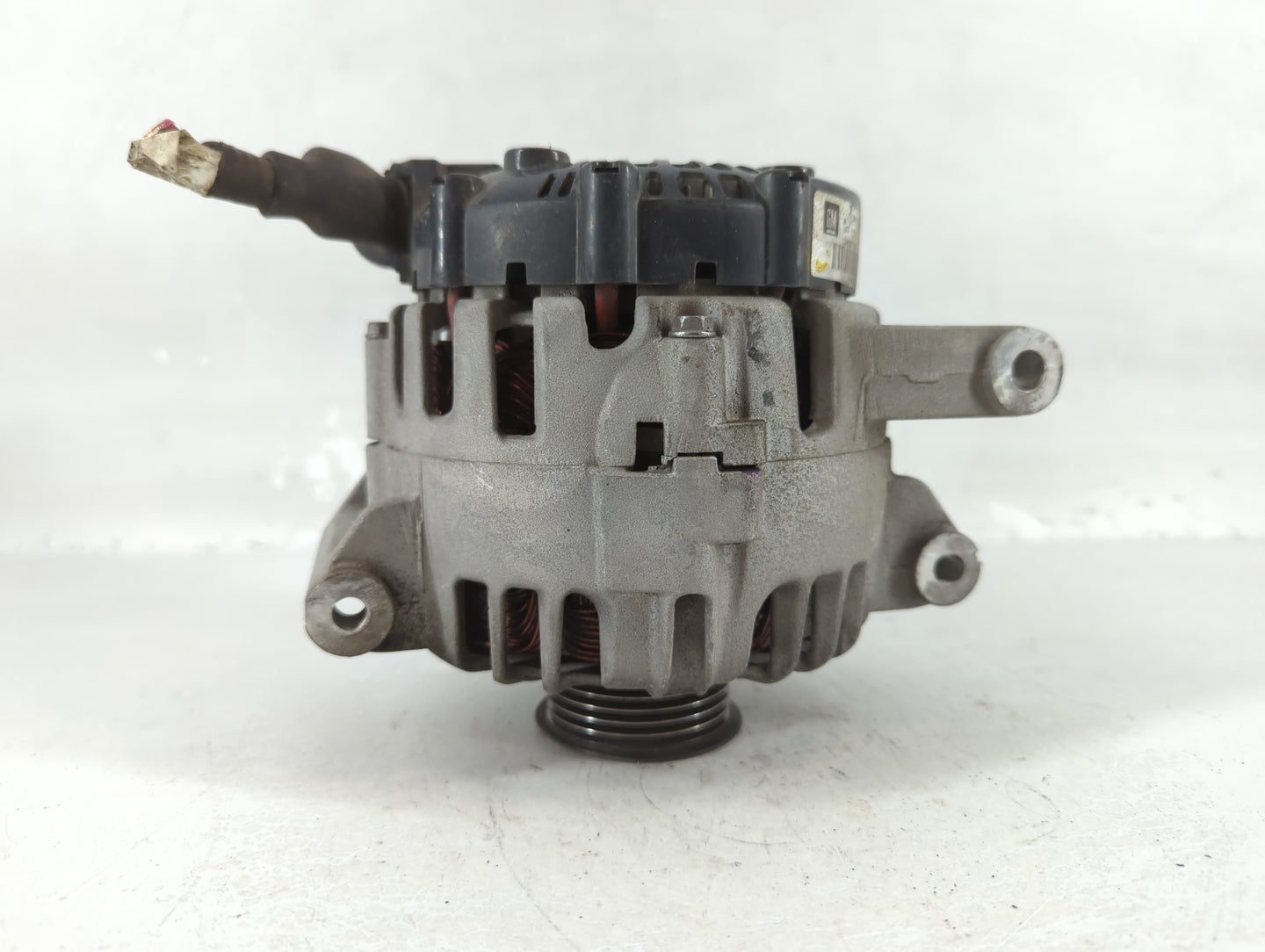2010-2017 Chevrolet Equinox Alternator Replacement Generator Charging Assembly Engine OEM P/N:13500315 Fits OEM Used Auto Pa