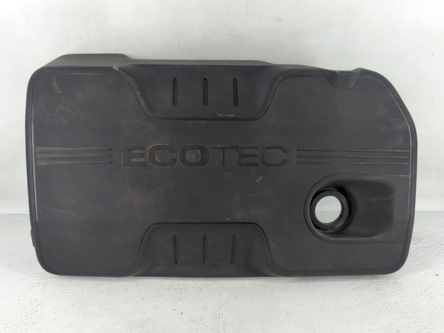 2012 Chevrolet Equinox Engine Cover - Oemusedautoparts1.com