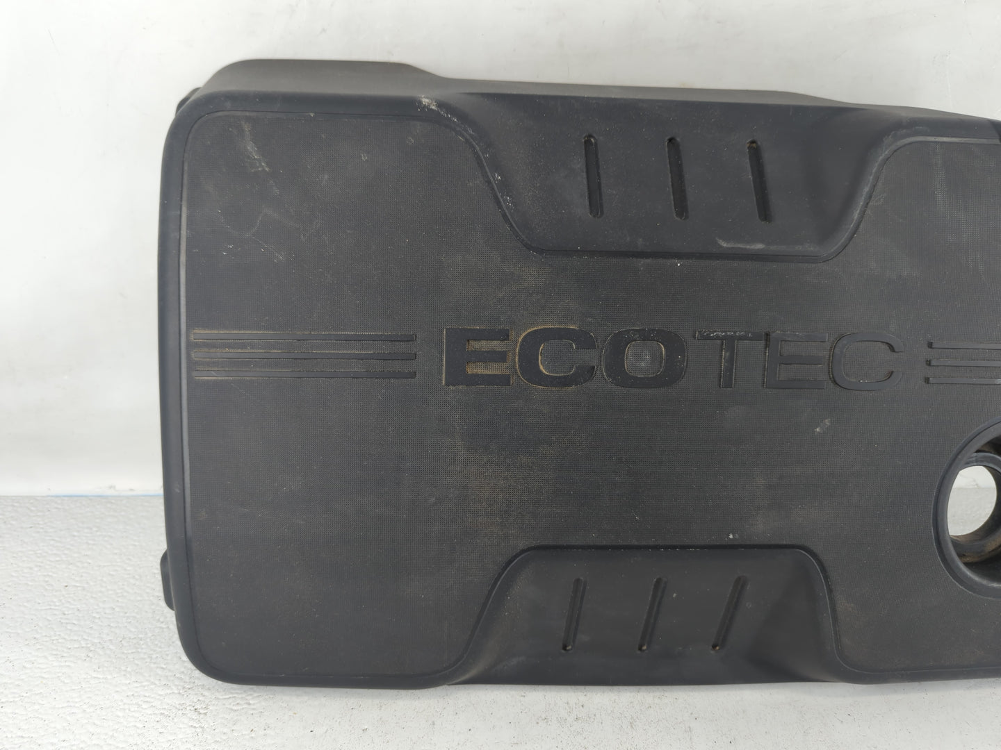 2012 Chevrolet Equinox Engine Cover - Oemusedautoparts1.com