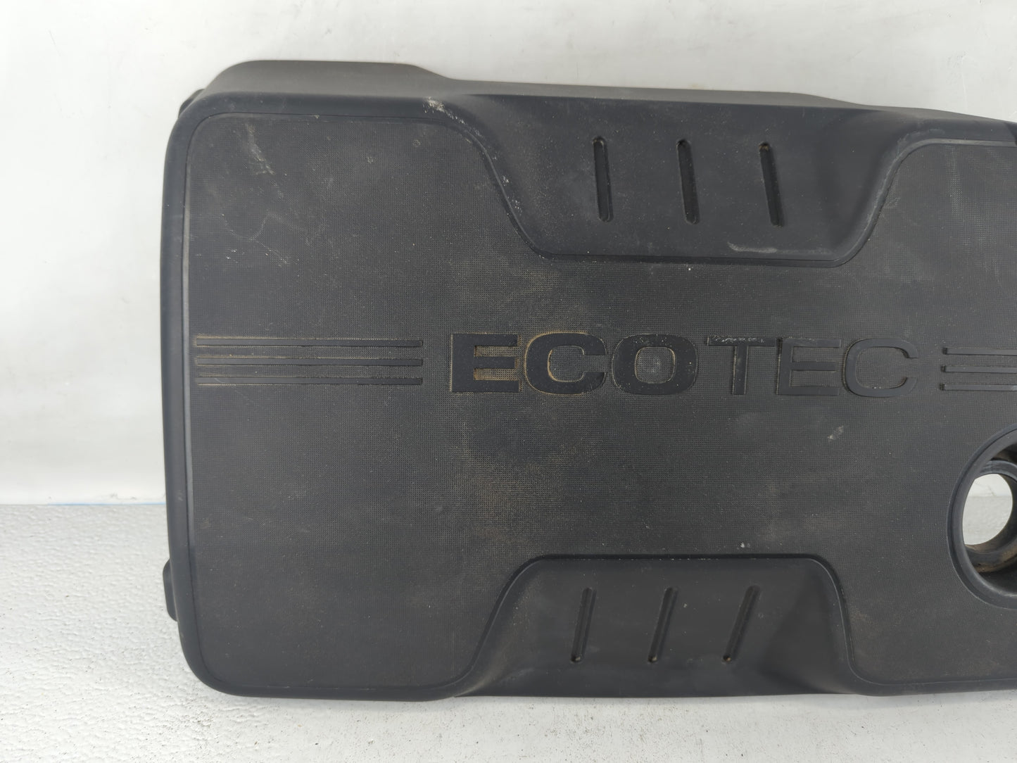 2012 Chevrolet Equinox Engine Cover - Oemusedautoparts1.com
