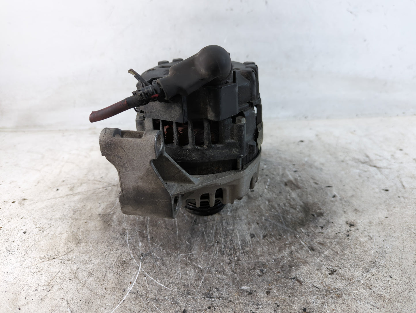 2010-2012 Chevrolet Equinox Alternator Replacement Generator Charging Assembly Engine OEM P/N:800-228-9672 Fits OEM Used Aut