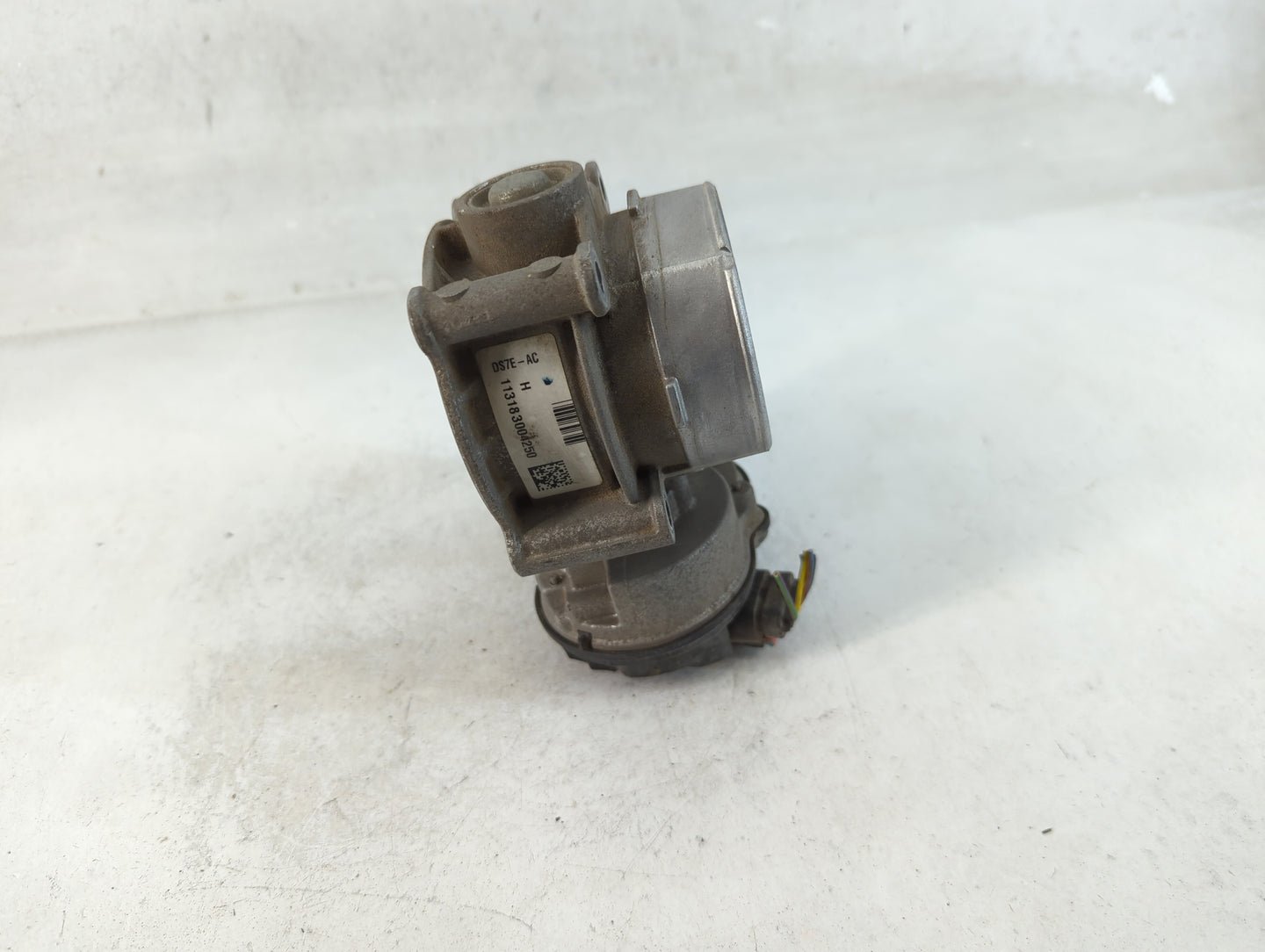 2012 Chevrolet Equinox Throttle Body P/N:113183004250 DS7E-AC Fits OEM Used Auto Parts - Oemusedautoparts1.com
