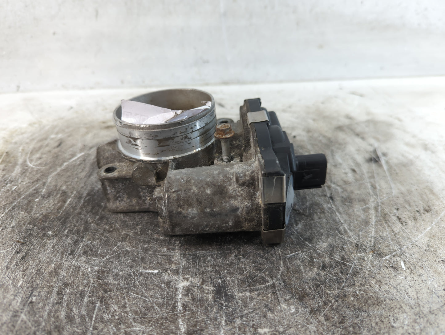 2012-2015 Chevrolet Equinox Throttle Body P/N:1263210 1CA 051 Fits Fits 2012 2013 2014 2015 OEM Used Auto Parts - Oemusedaut