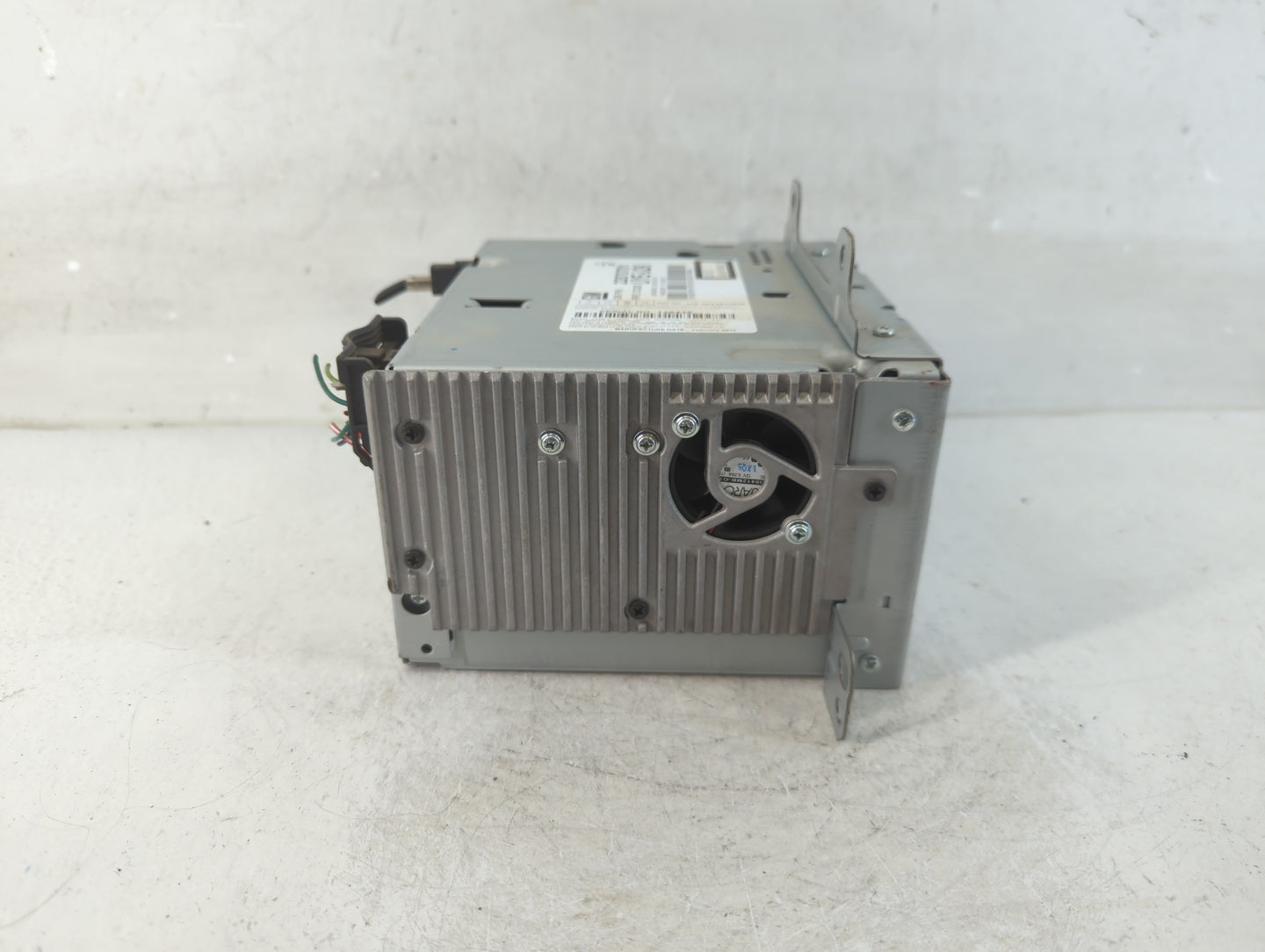 2011-2012 Chevrolet Equinox Radio AM FM Cd Player Receiver Replacement P/N:22870781 Fits Fits 2010 2011 2012 OEM Used Auto P