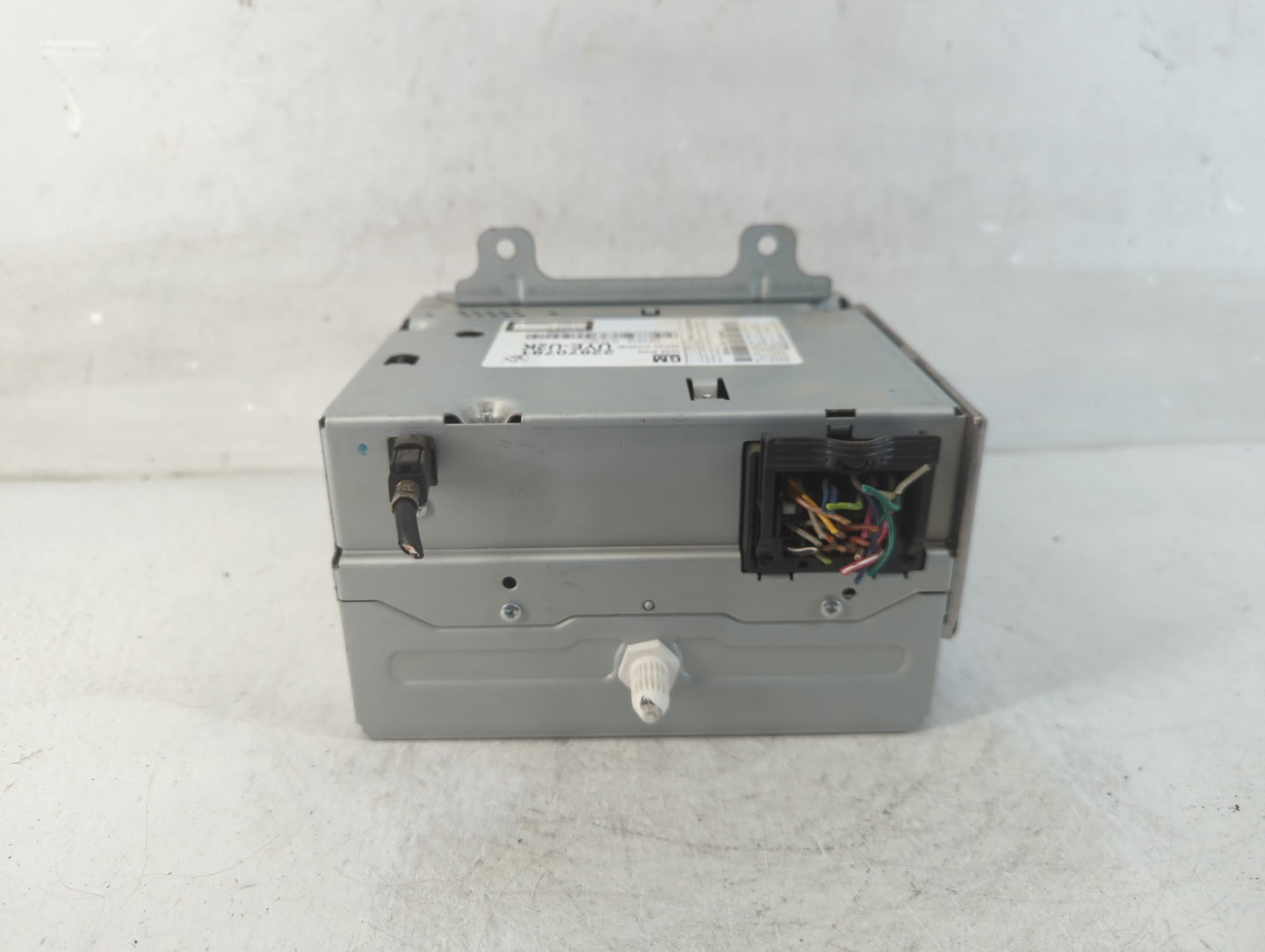 2011-2012 Chevrolet Equinox Radio AM FM Cd Player Receiver Replacement P/N:22870781 Fits Fits 2010 2011 2012 OEM Used Auto P