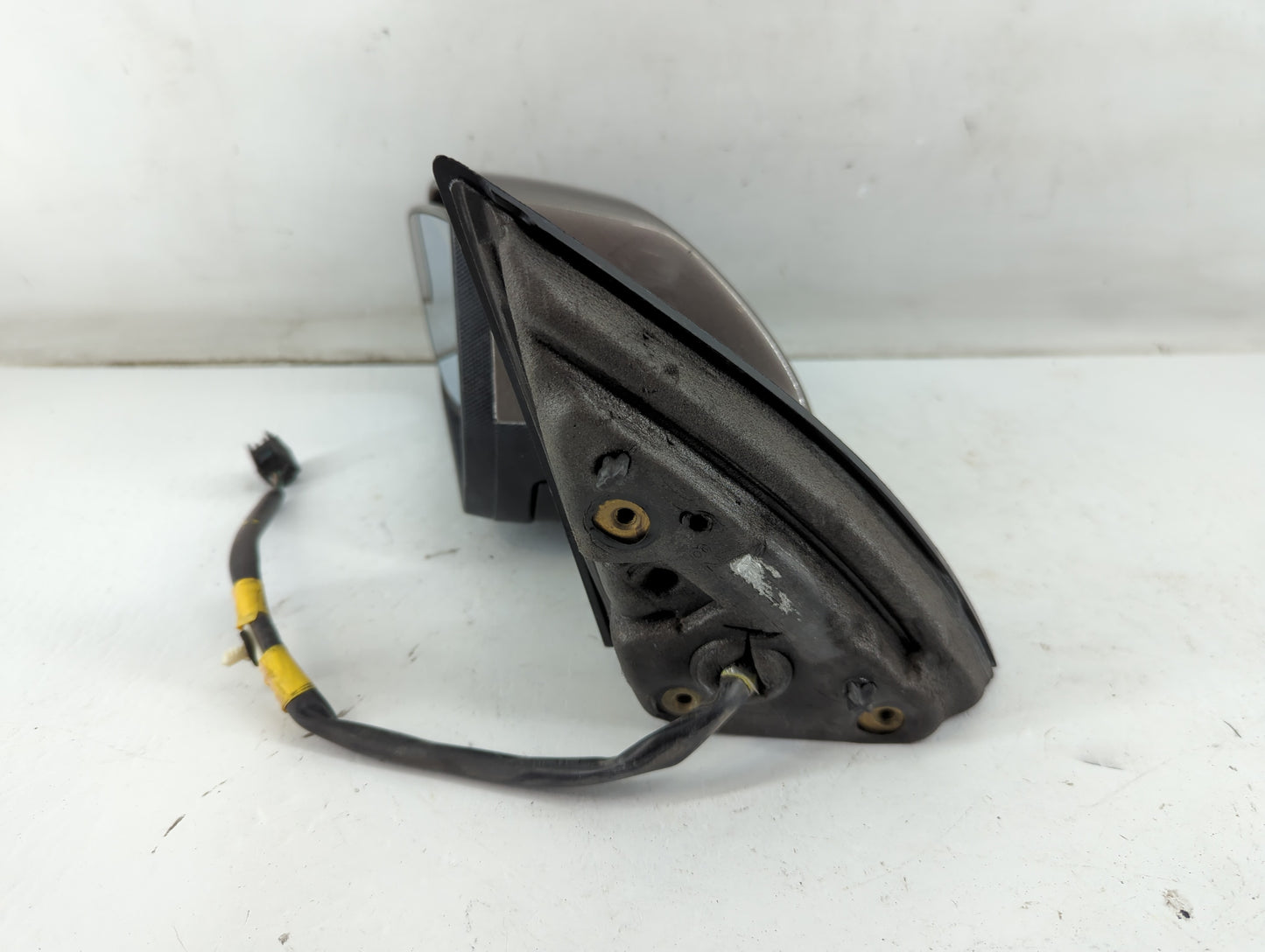 2011-2014 Chevrolet Equinox Driver Side View Mirror - Left Door Mirror OEM Used - Oemusedautoparts1.com
