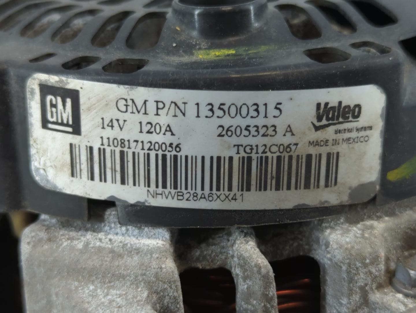 2010-2017 Chevrolet Equinox Alternator Replacement Generator Charging Assembly Engine OEM P/N:13500315 Fits OEM Used Auto Pa