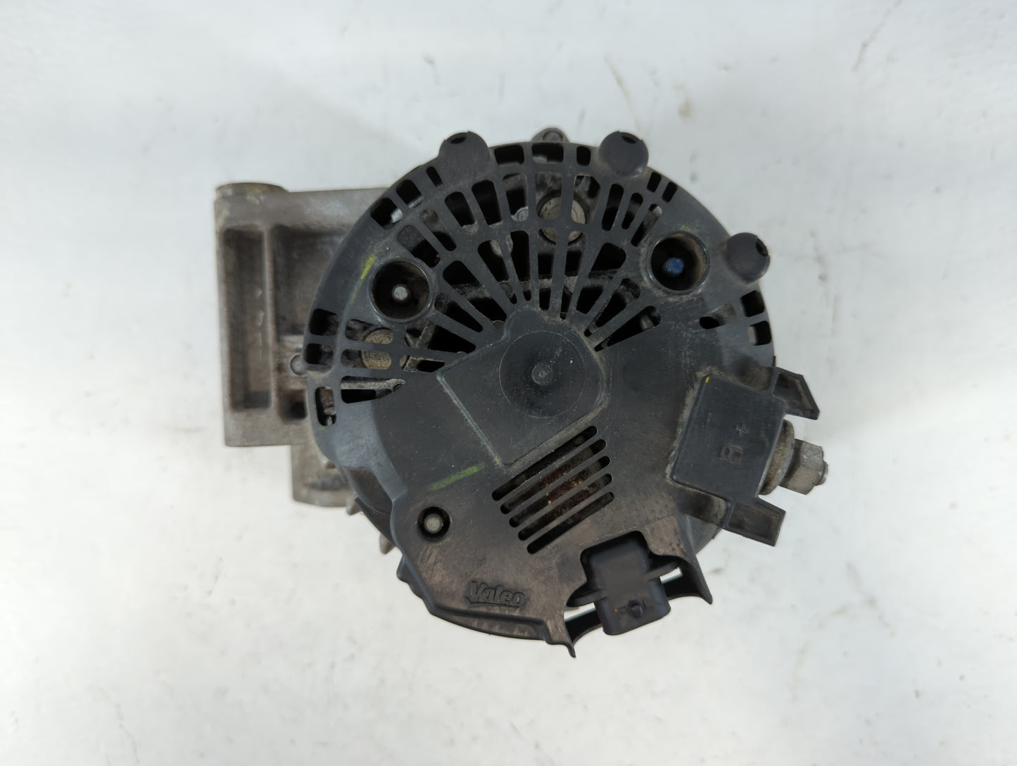 2010-2017 Chevrolet Equinox Alternator Replacement Generator Charging Assembly Engine OEM P/N:13500315 Fits OEM Used Auto Pa