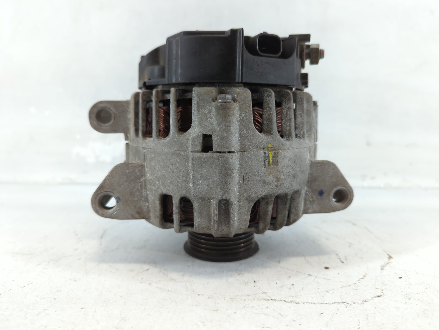 2010-2017 Chevrolet Equinox Alternator Replacement Generator Charging Assembly Engine OEM P/N:13500315 Fits OEM Used Auto Pa
