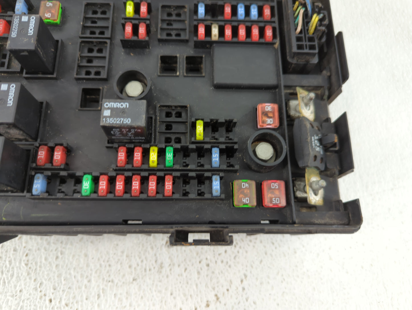 2012 Chevrolet Express 2500 Fusebox Fuse Box Panel Relay Module P/N:22741867 Fits OEM Used Auto Parts - Oemusedautoparts1.co