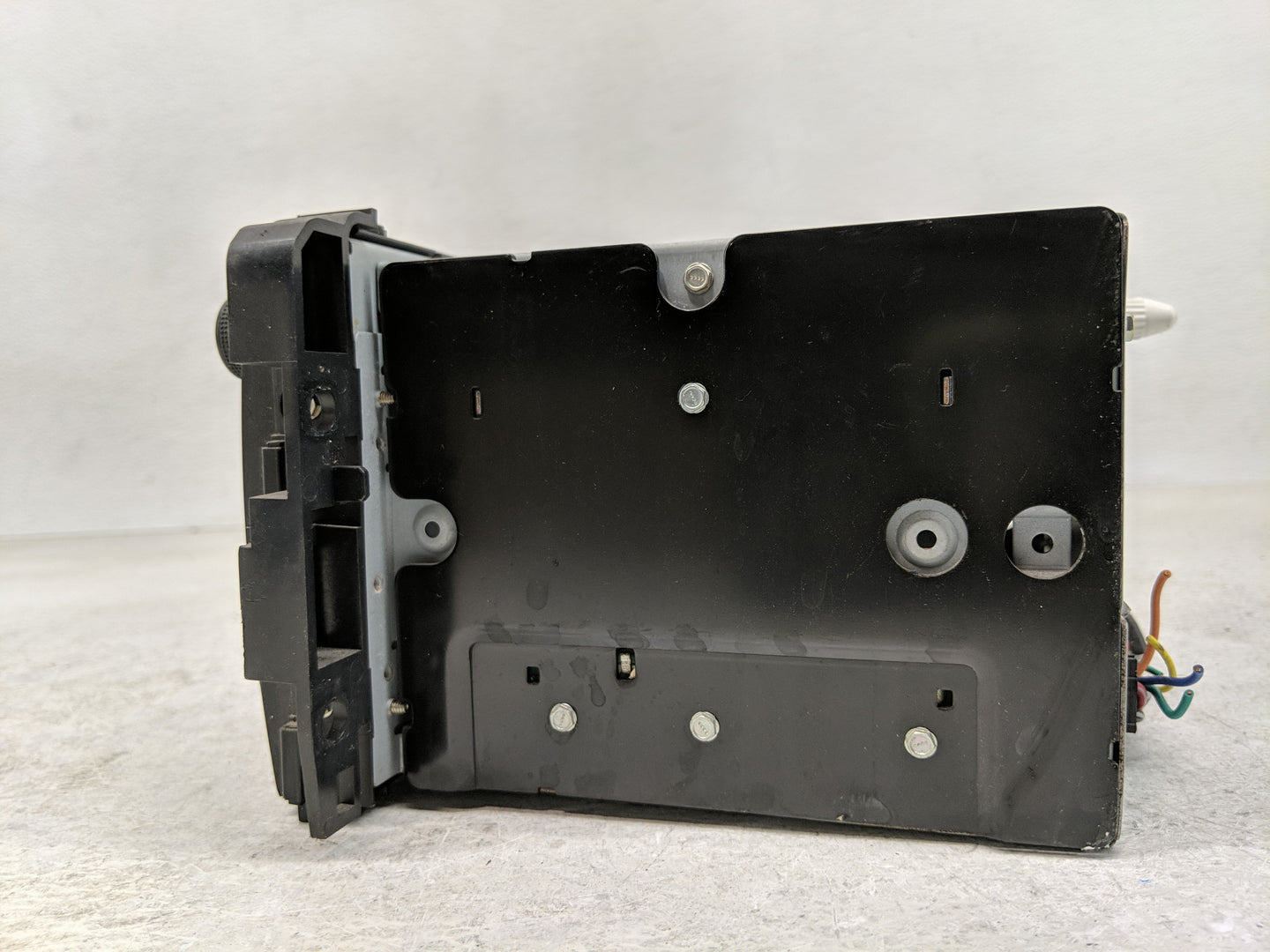 2008-2014 Chevrolet Express 2500 Radio AM FM Cd Player Receiver Replacement P/N:25942014 Fits OEM Used Auto Parts - Oemuseda