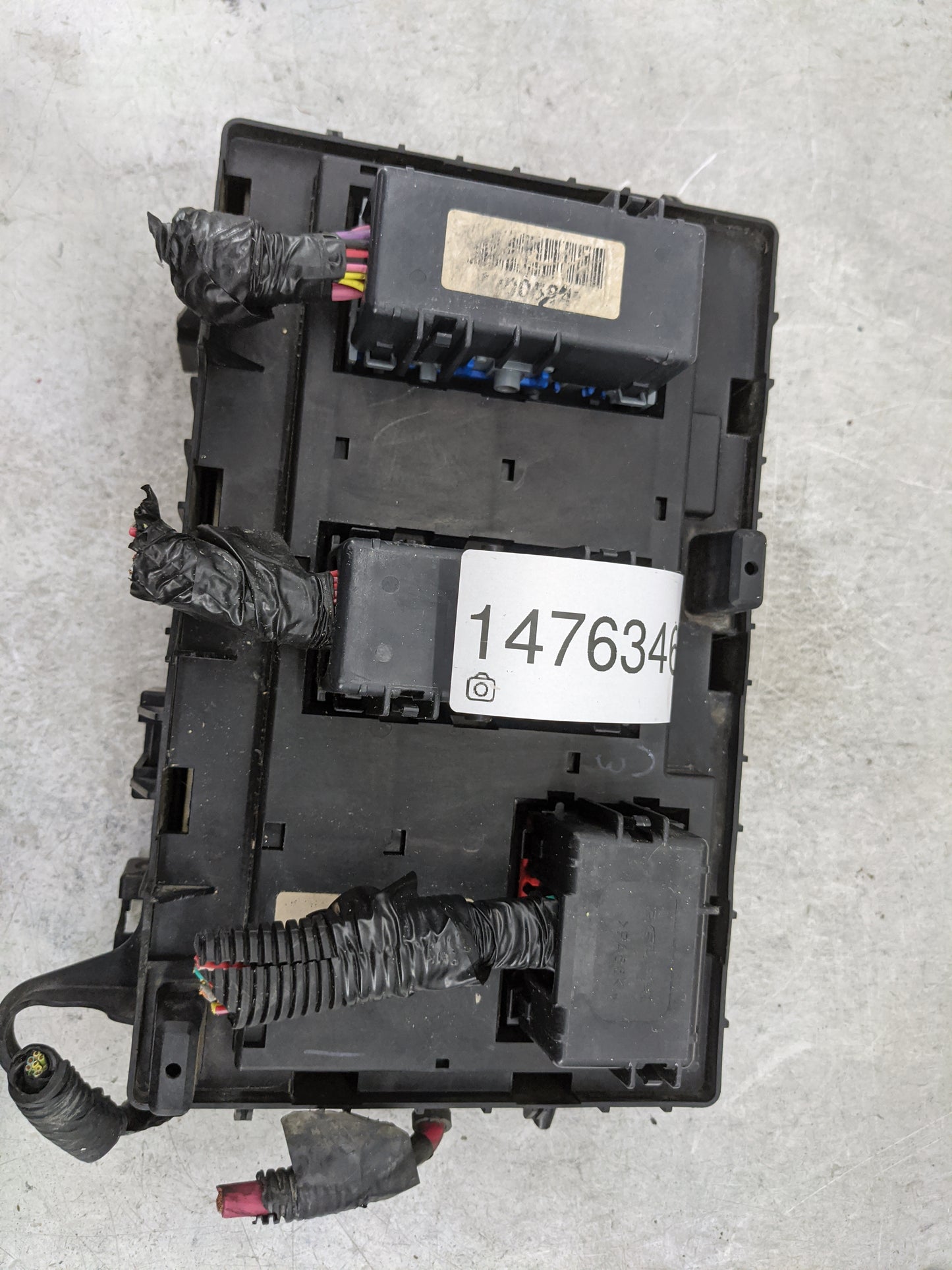 2012 Chevrolet Express 2500 Fusebox Fuse Box Panel Relay Module P/N:PA66 Fits OEM Used Auto Parts - Oemusedautoparts1.com