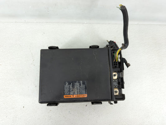 2012 Chevrolet Express 2500 Fusebox Fuse Box Panel Relay Module P/N:3B0960104 84437329, 84302104 Fits OEM Used Auto Parts