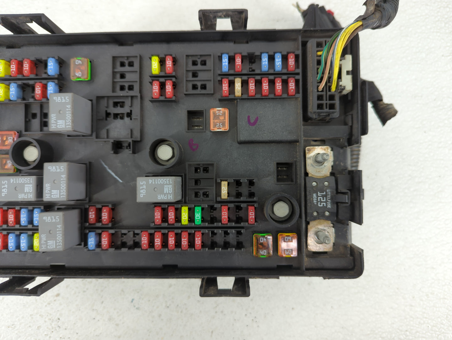 2012 Chevrolet Express 2500 Fusebox Fuse Box Panel Relay Module P/N:3B0960104 84437329, 84302104 Fits OEM Used Auto Parts - 