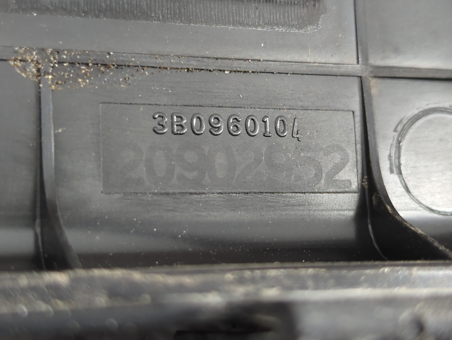 2012 Chevrolet Express 2500 Fusebox Fuse Box Panel Relay Module P/N:3B0960104 84437329, 84302104 Fits OEM Used Auto Parts - 