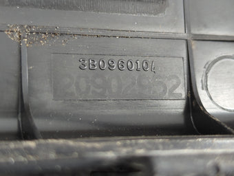 compare product 2012 Chevrolet Express 2500 Fusebox Fuse Box Panel Relay Module P/N:3B0960104 84437329, 84302104 Fits OEM Used Auto Parts