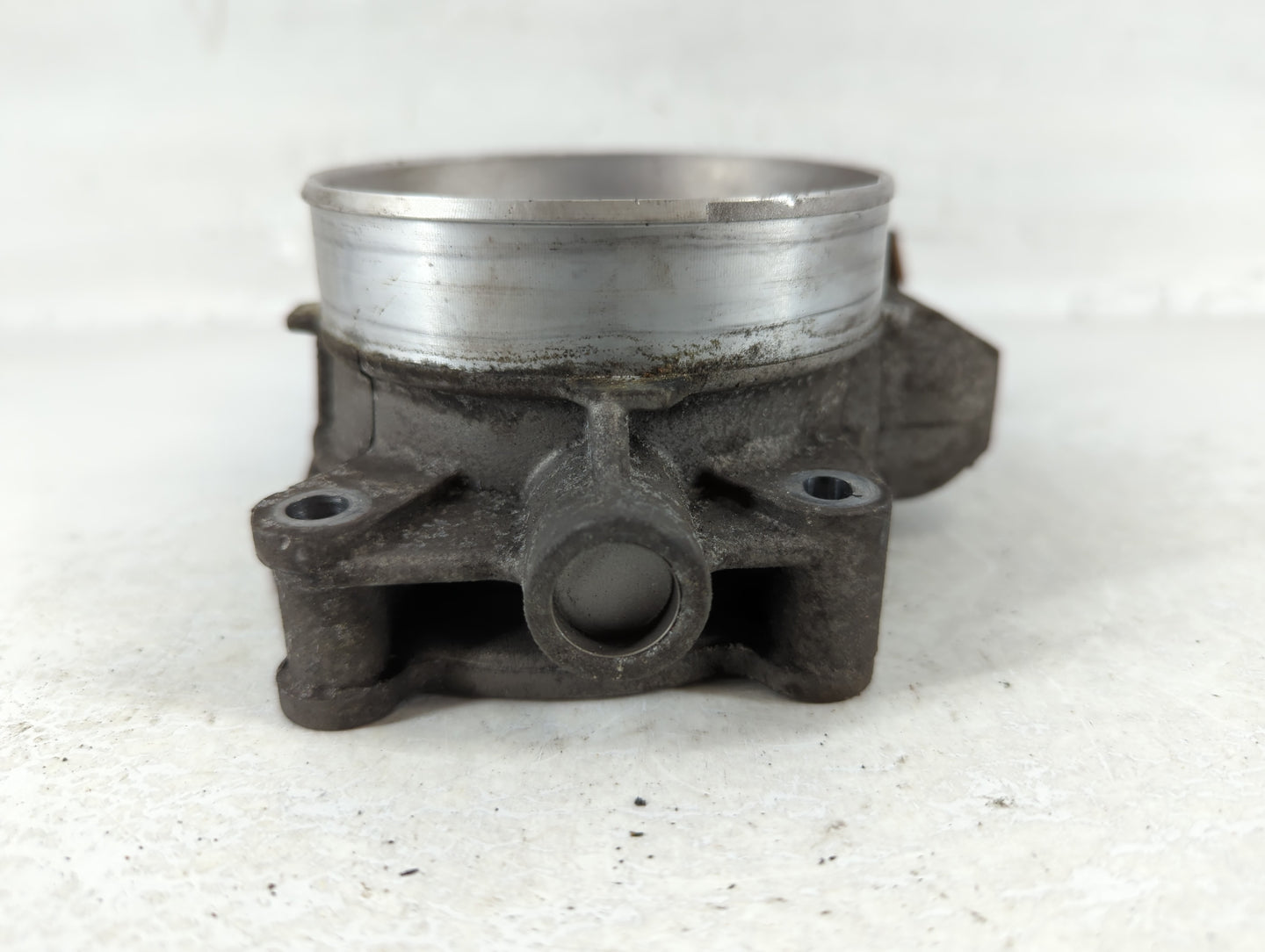 2009-2015 Chevrolet Express 2500 Throttle Body P/N:RME87-3C9992 Fits Fits 2009 2010 2011 2012 2013 2014 2015 OEM Used Auto P
