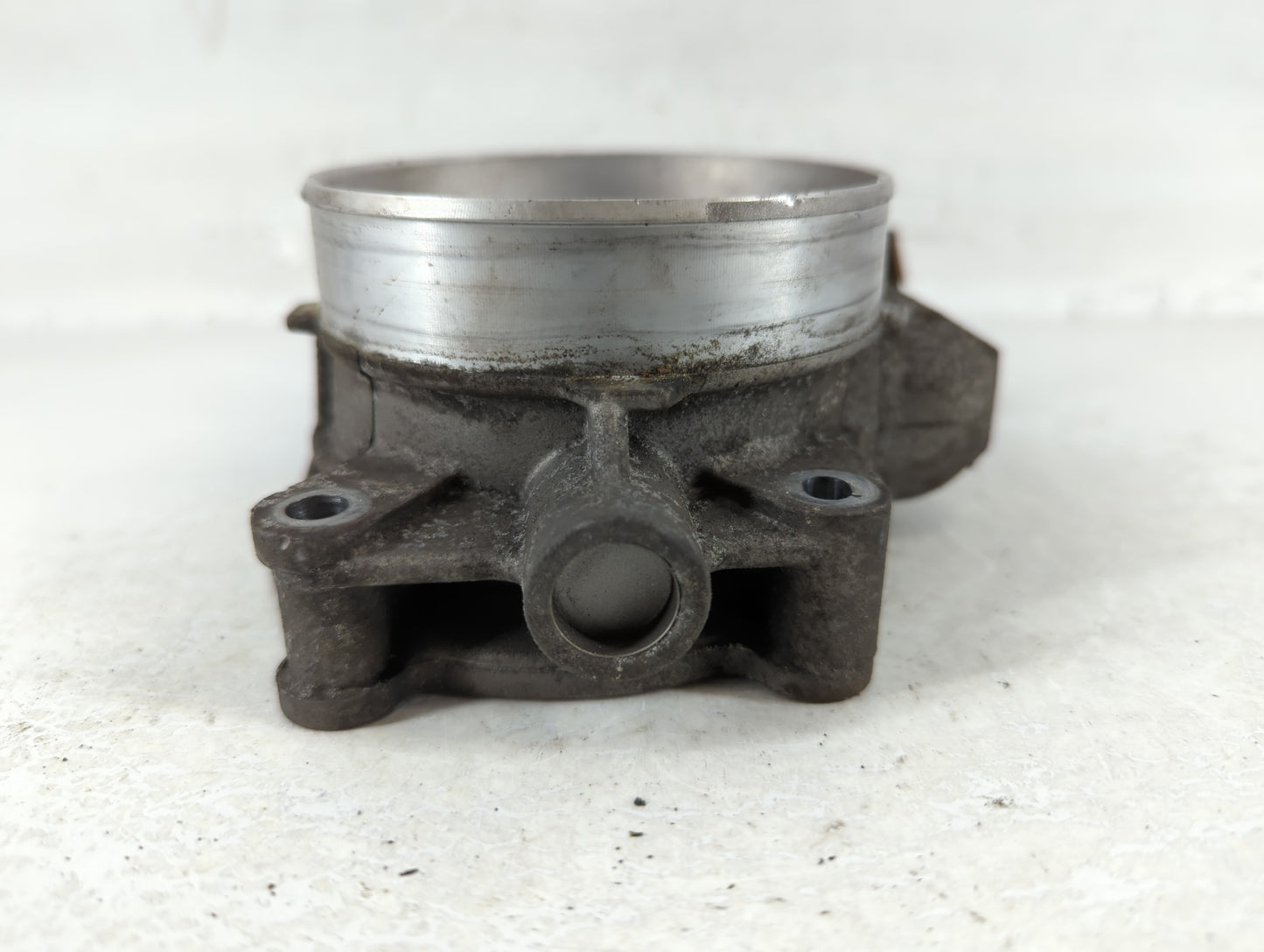 2009-2015 Chevrolet Express 2500 Throttle Body P/N:RME87-3C9992 Fits Fits 2009 2010 2011 2012 2013 2014 2015 OEM Used Auto P