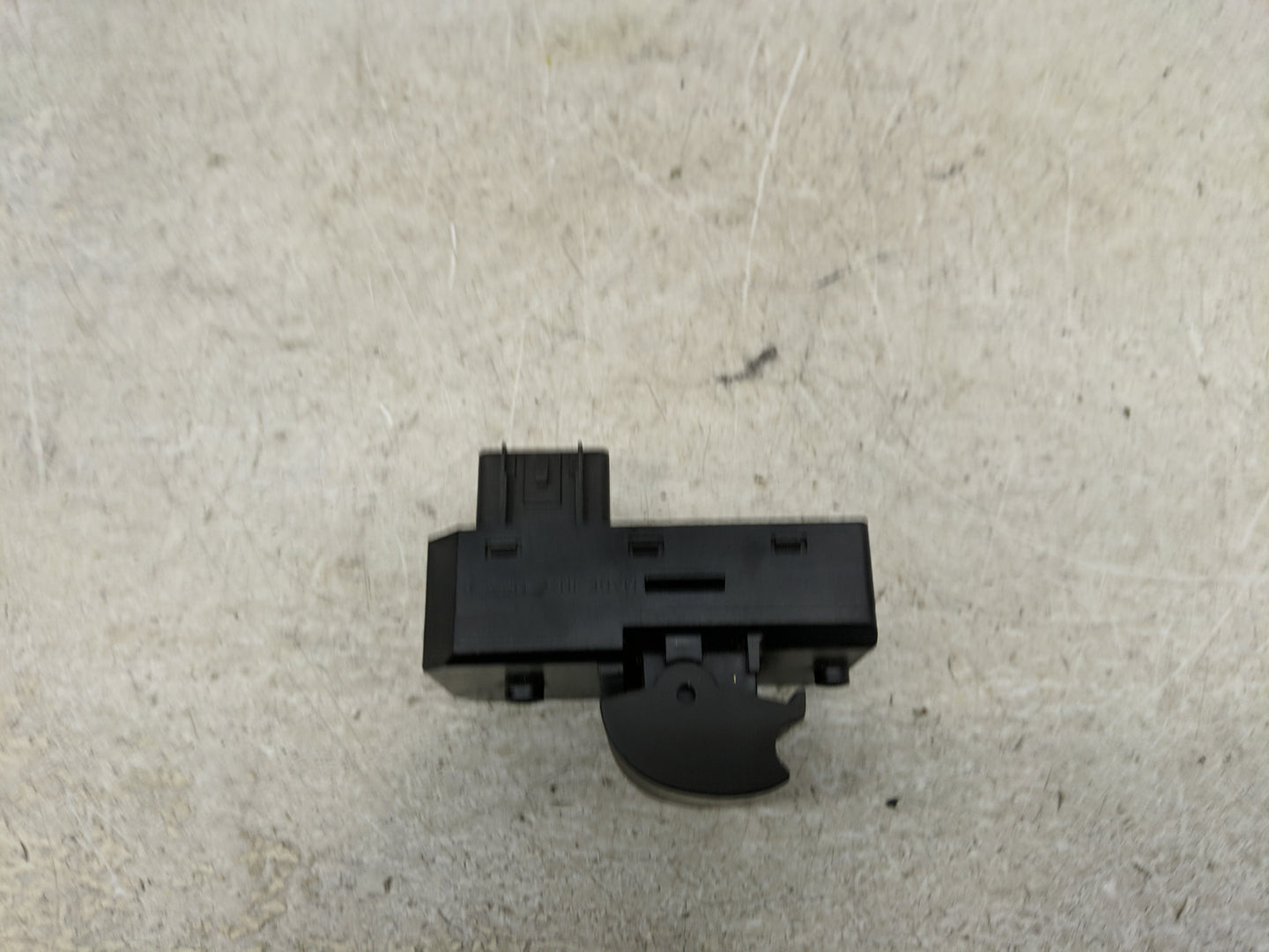 2012 Chevrolet Express 3500 Van Master Power Window Switch Replacement Driver Side Left Fits OEM Used Auto Parts - Oemusedau