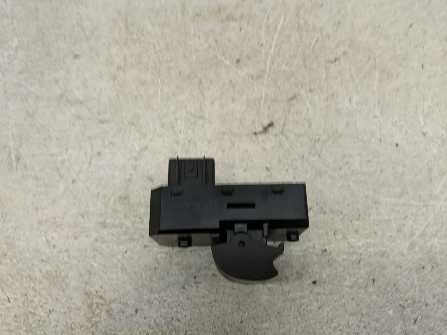 2012 Chevrolet Express 3500 Van Master Power Window Switch Replacement Driver Side Left Fits OEM Used Auto Parts - Oemusedau