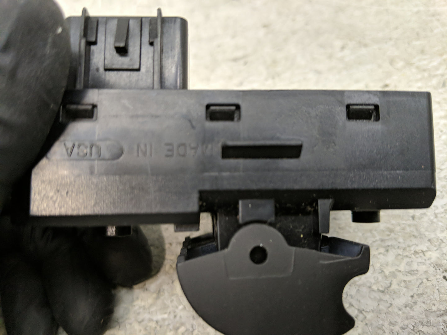 2012 Chevrolet Express 3500 Van Master Power Window Switch Replacement Driver Side Left Fits OEM Used Auto Parts - Oemusedau