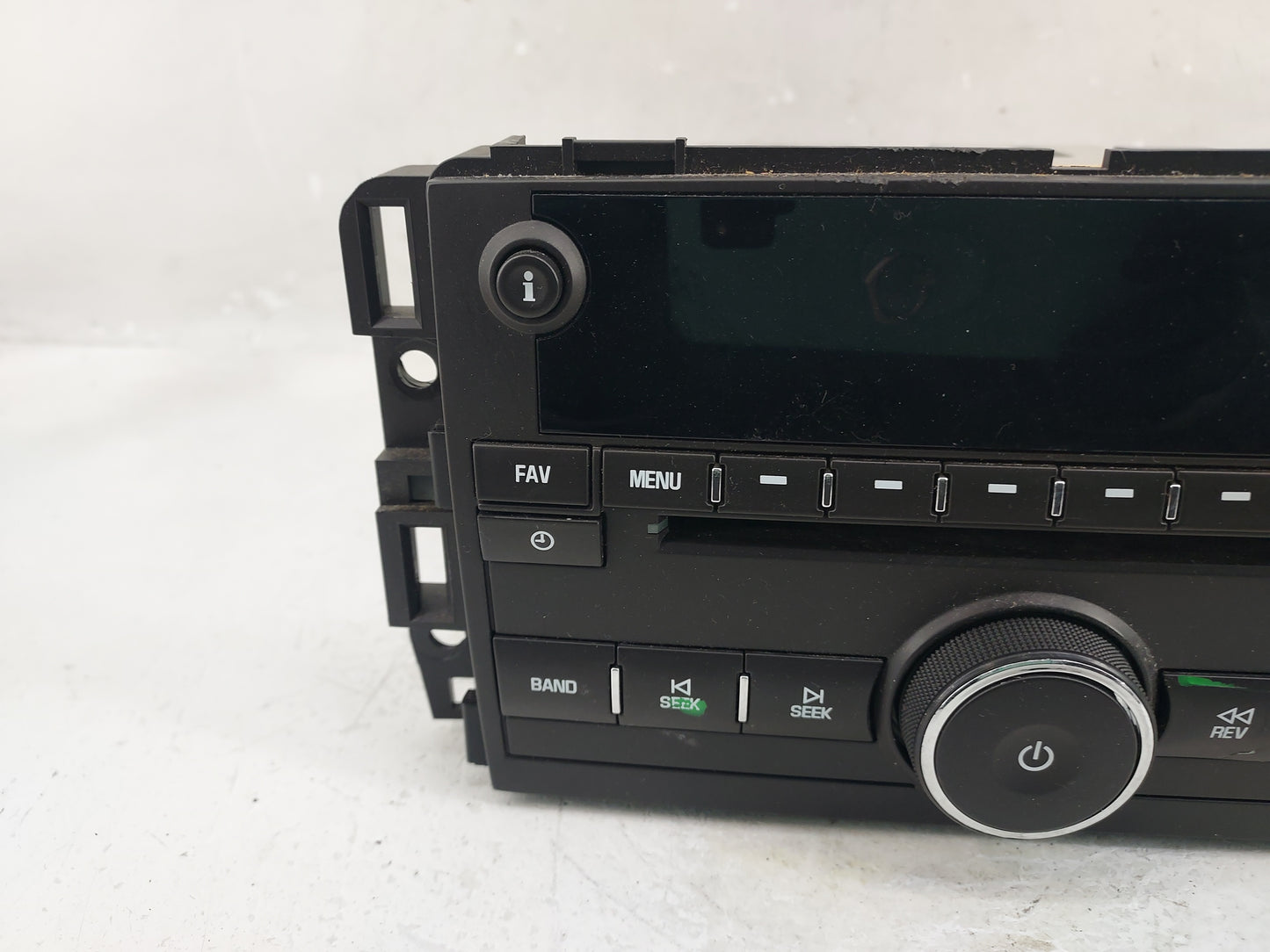 2012 Chevrolet Express 3500 Van Radio AM FM Cd Player Receiver Replacement Fits OEM Used Auto Parts - Oemusedautoparts1.com