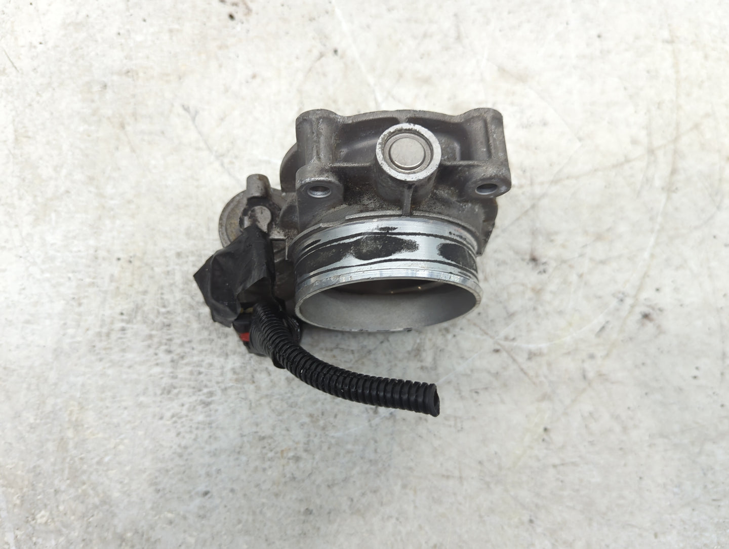2012-2020 Chevrolet Impala Throttle Body Fits Fits 2012 2013 2014 2015 2016 2017 2018 2019 2020 2021 2022 OEM Used Auto Part