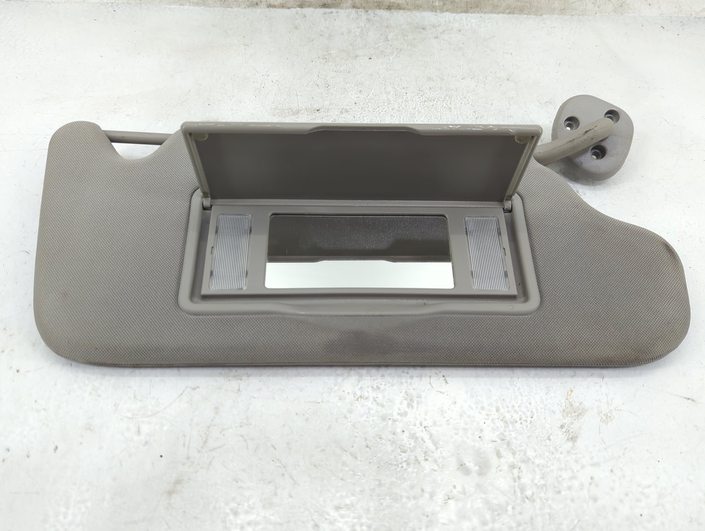 2006-2016 Chevrolet Impala Sun Visor Shade Replacement Passenger Right Mirror Fits OEM Used Auto Parts - Oemusedautoparts1.c