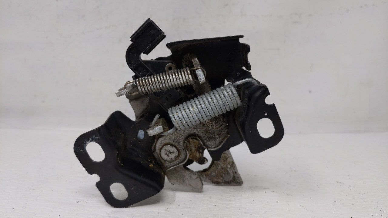 2012 Chevrolet Impala Hood Latch Assembly - Oemusedautoparts1.com